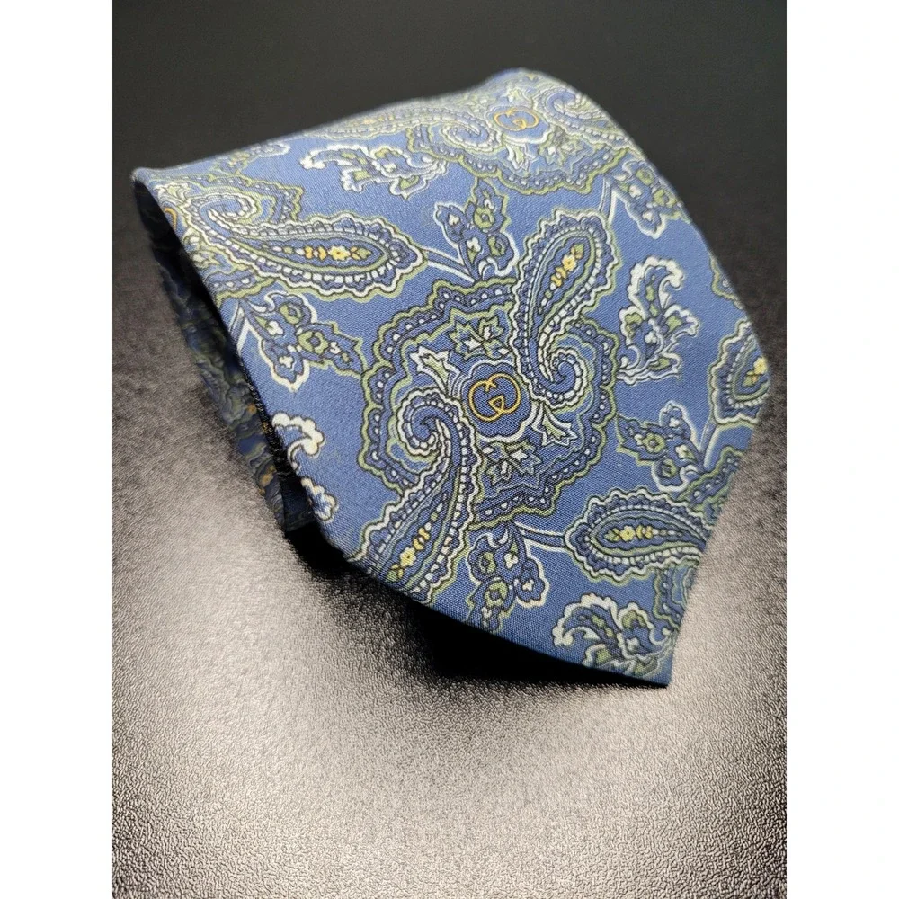 Gucci Men's Necktie Blue Paisley Silk 3.5